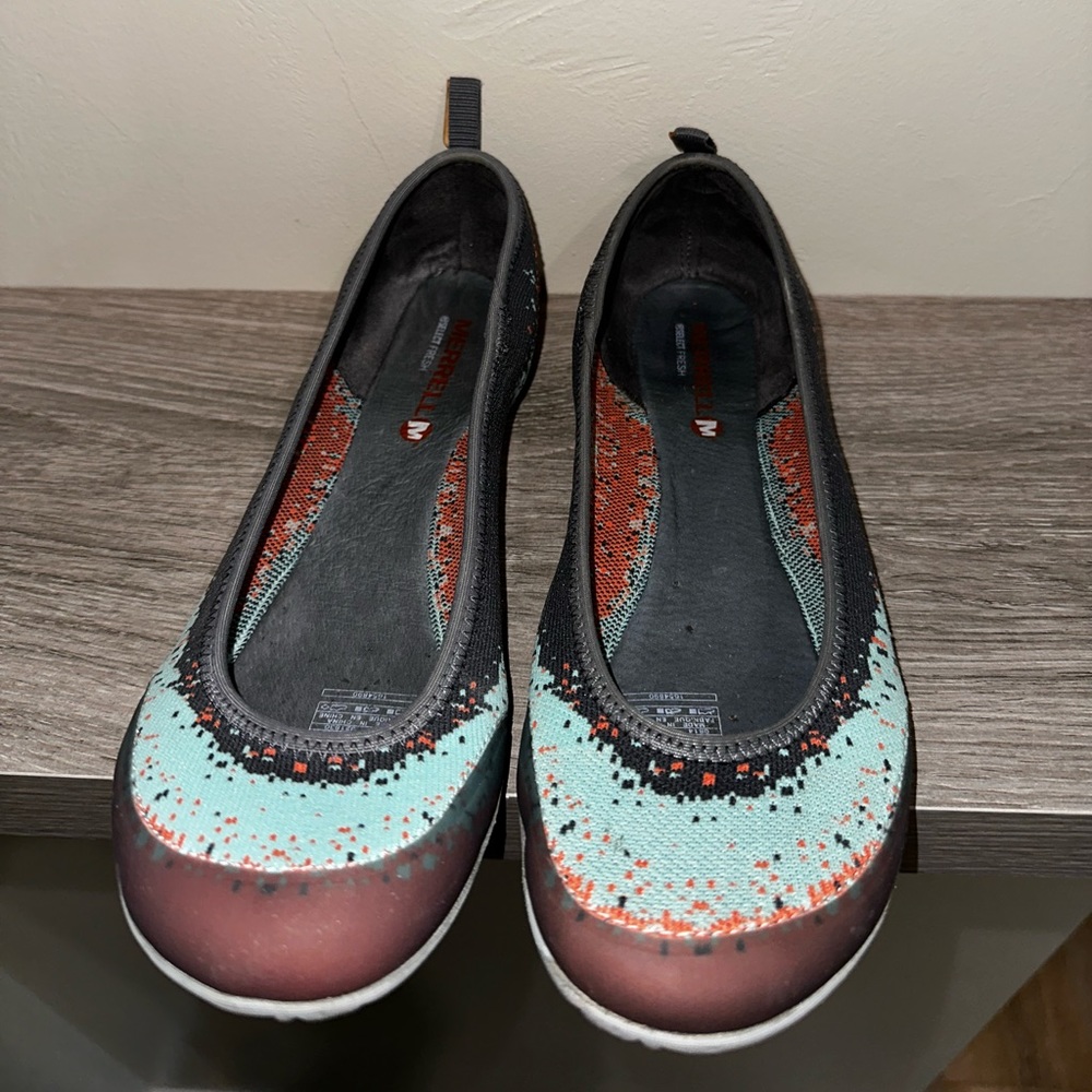 Merrell flats